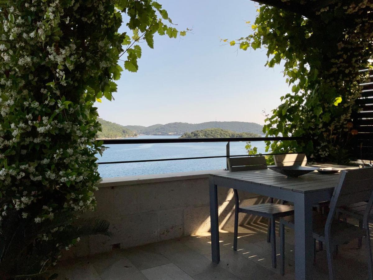 Villa Iva Lastovo Uble Exteriör bild