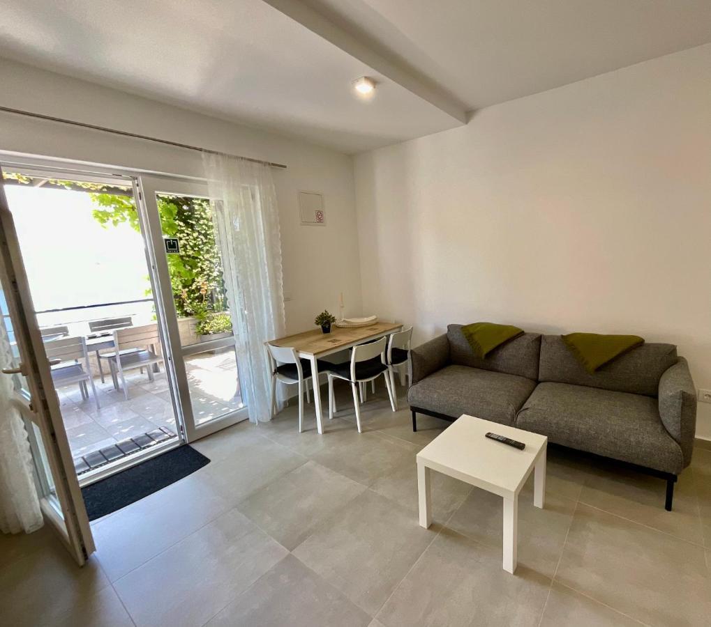 Villa Iva Lastovo Uble Exteriör bild